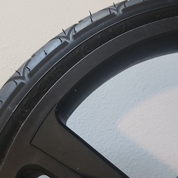 Bob Revolution SE 16" Stroller Rear Wheel Rim & Tire Left Side - Picture 4 of 7